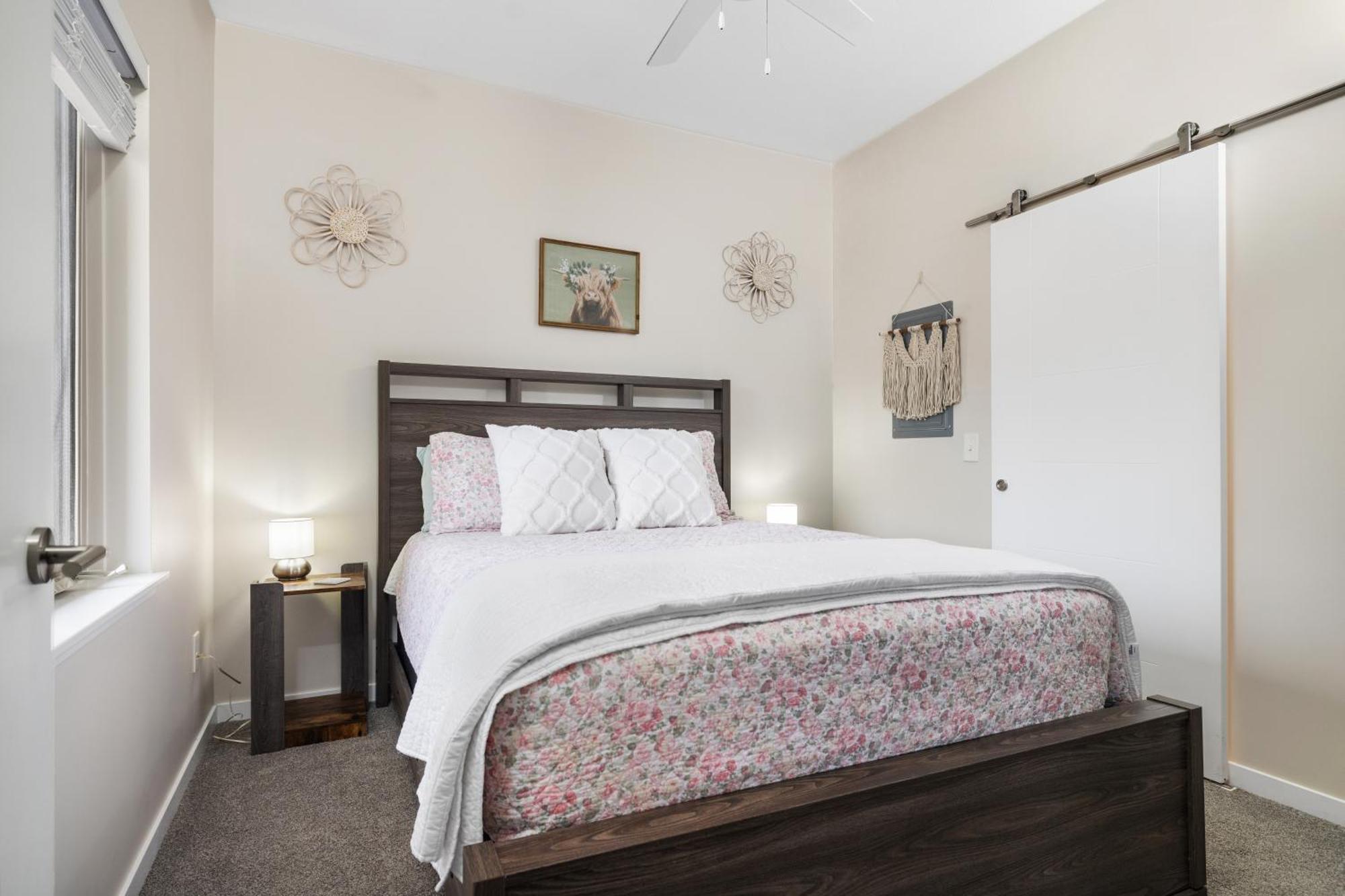 טראוורס סיטי Sweet Tart Spot - Cozy Tc Condo - Pet Friendly מראה חיצוני תמונה